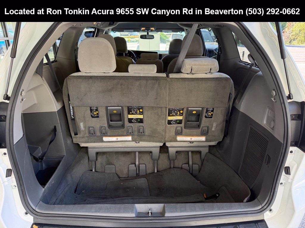 Used 2017 Toyota Sienna LE FWD image 10