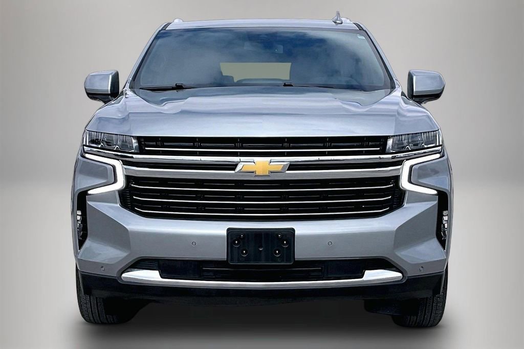 Used 2024 Chevrolet Suburban LT AWD/4WD image 3