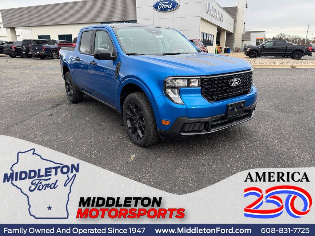 New 2025 Ford Maverick XLT w/ Black Appearance Package