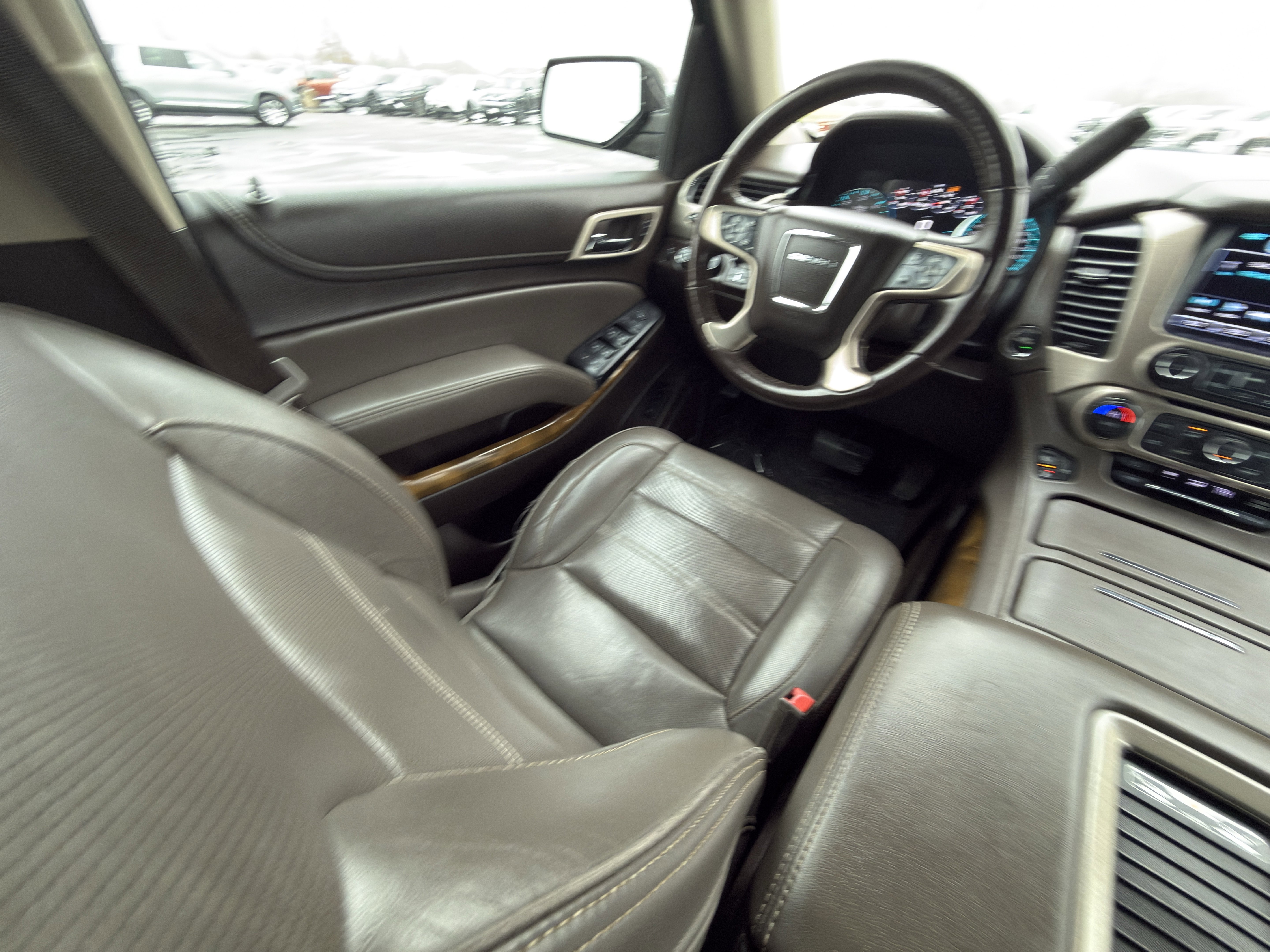 Used 2017 GMC Yukon XL Denali w/ Open Road Package image 31