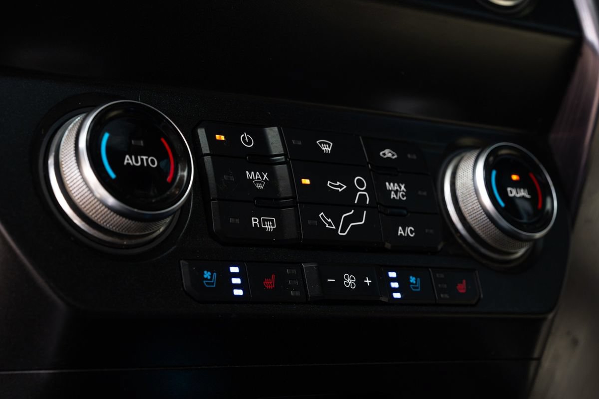 Used 2020 Ford F350 Limited AWD/4WD image 22