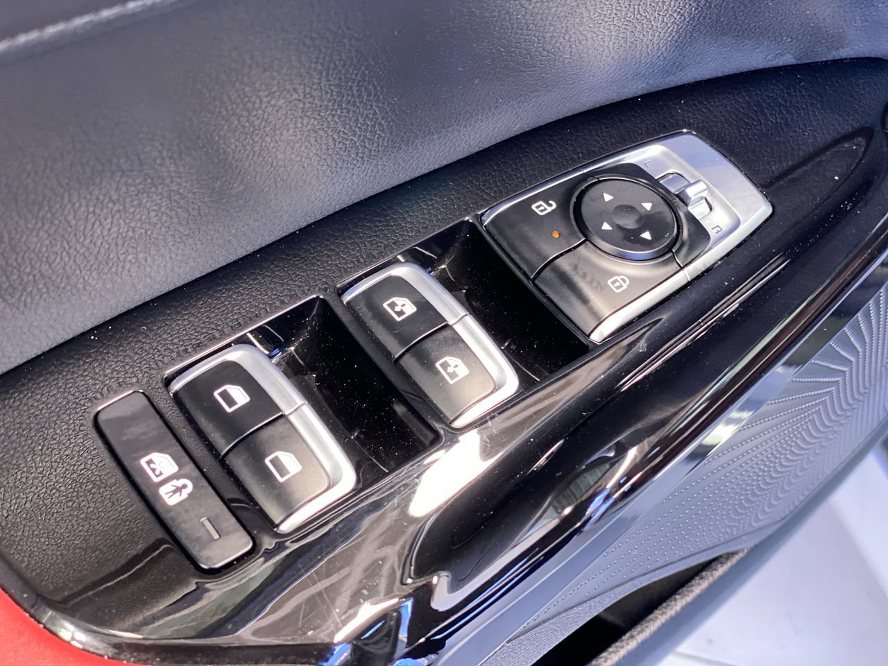 Used 2026 Kia K5 GT-Line w/ GT-Line Red Interior Package FWD image 18