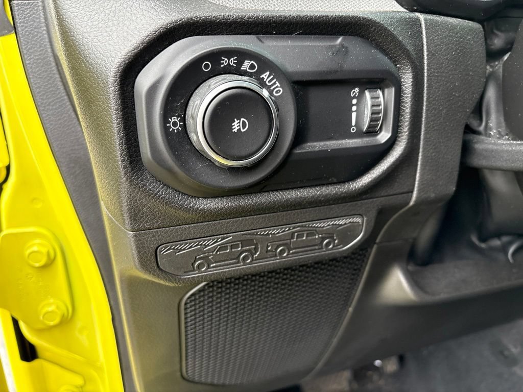 Used 2024 Jeep Wrangler Unlimited Sport AWD/4WD image 13