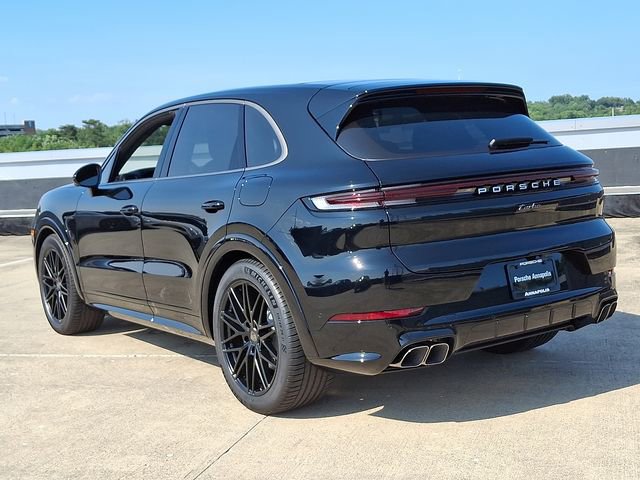 New 2025 Porsche Cayenne Turbo image 3