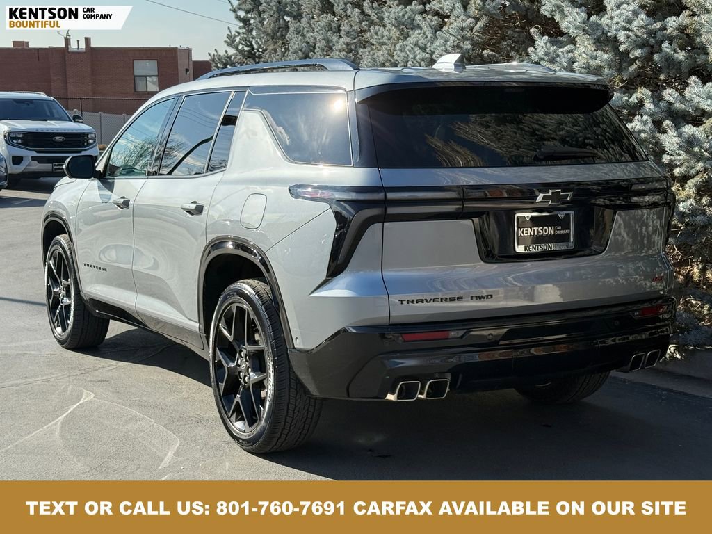 Used 2024 Chevrolet Traverse RS image 5