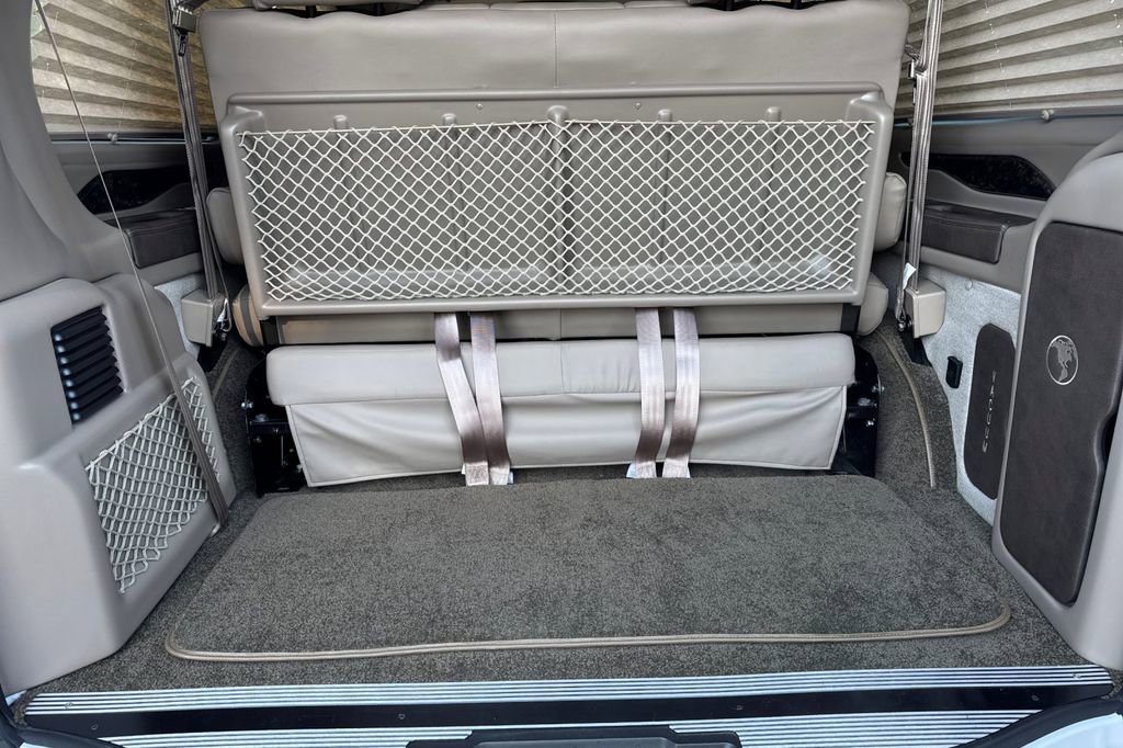 Used 2023 Chevrolet Express 2500 RWD image 18