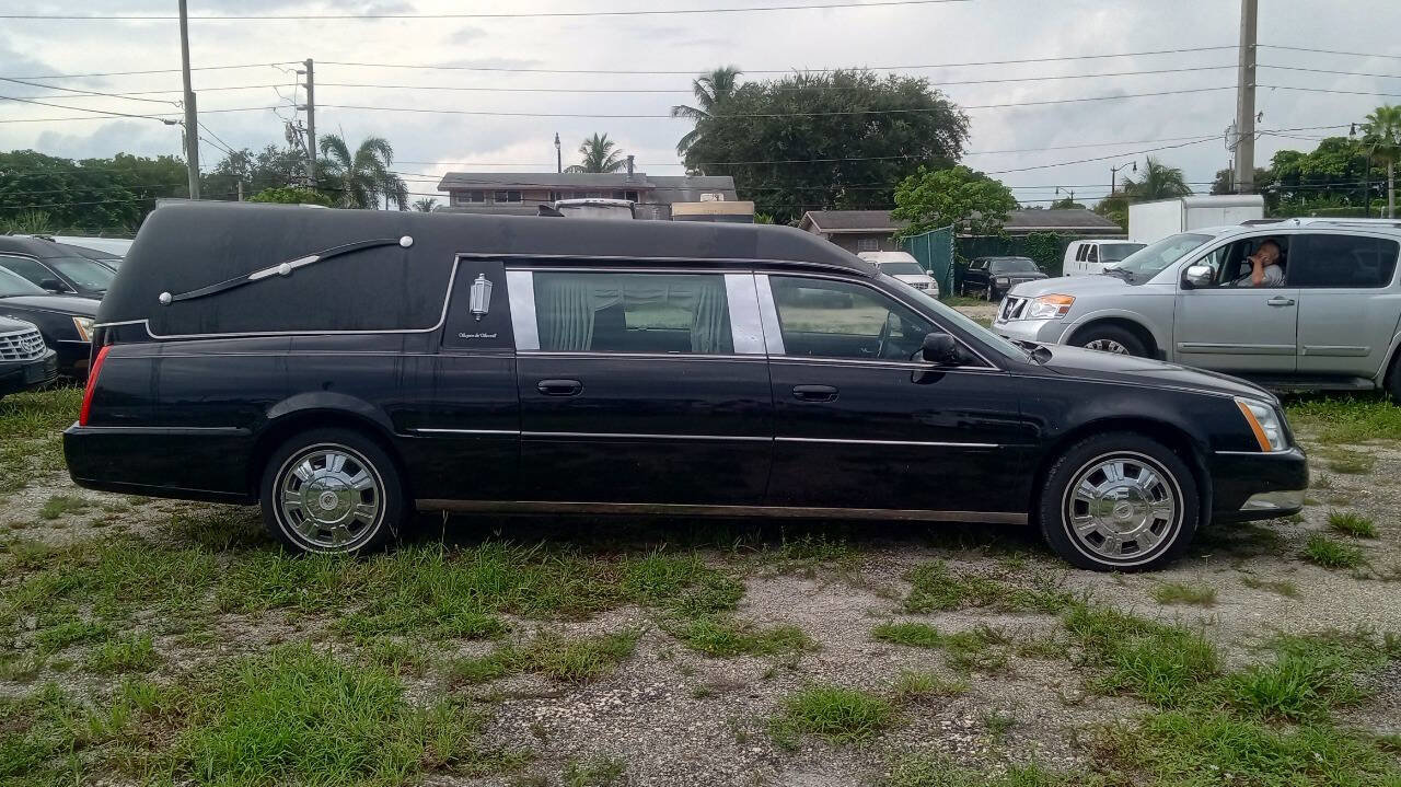 Used 2010 Cadillac DTS Hearse image 5