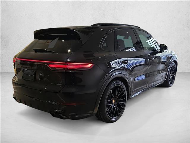 Used 2021 Porsche Cayenne GTS image 5