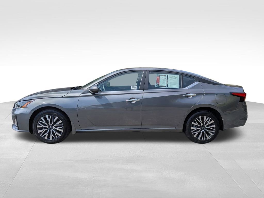 Certified 2023 Nissan Altima 2.5 SV AWD/4WD image 13