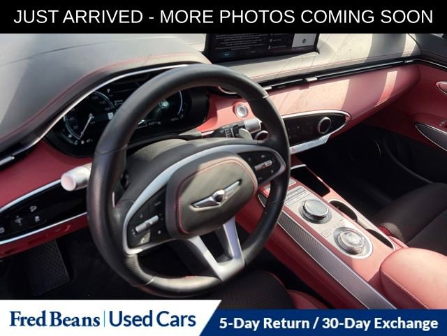 Used 2024 Genesis GV70 2.5T w/ Sport Prestige Package AWD/4WD image 11