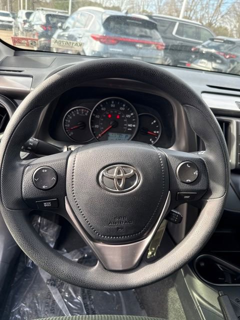 Used 2016 Toyota RAV4 LE image 8