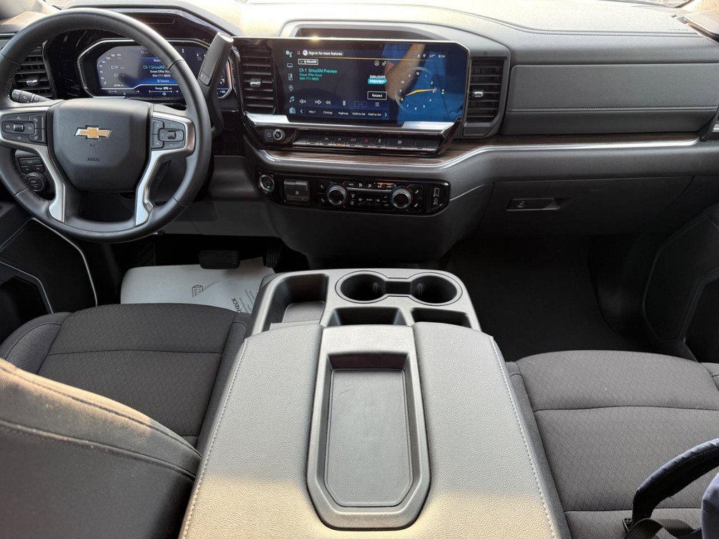 Used 2025 Chevrolet Silverado 1500 LT image 12