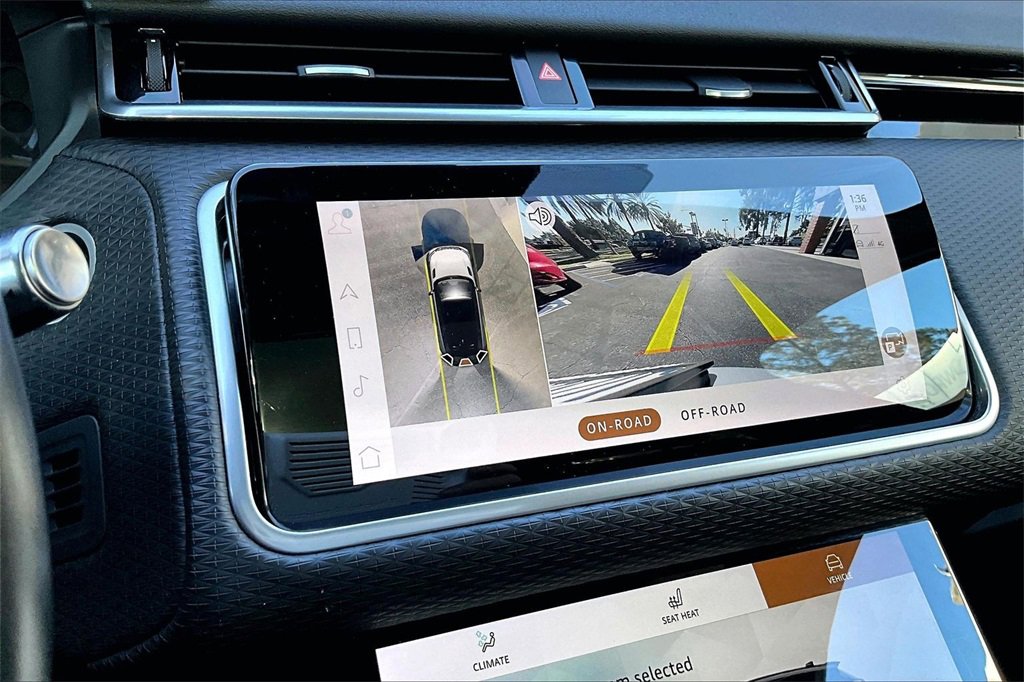 Used 2021 Land Rover Range Rover Velar R-Dynamic S image 14