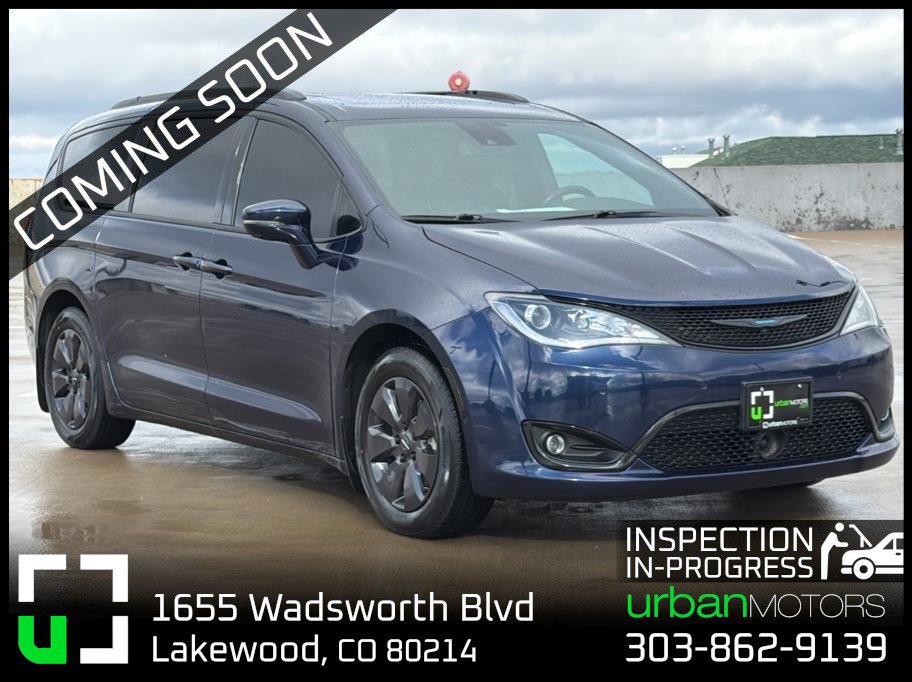 Used 2020 Chrysler Pacifica Limited w/ Advanced Safetytec Group