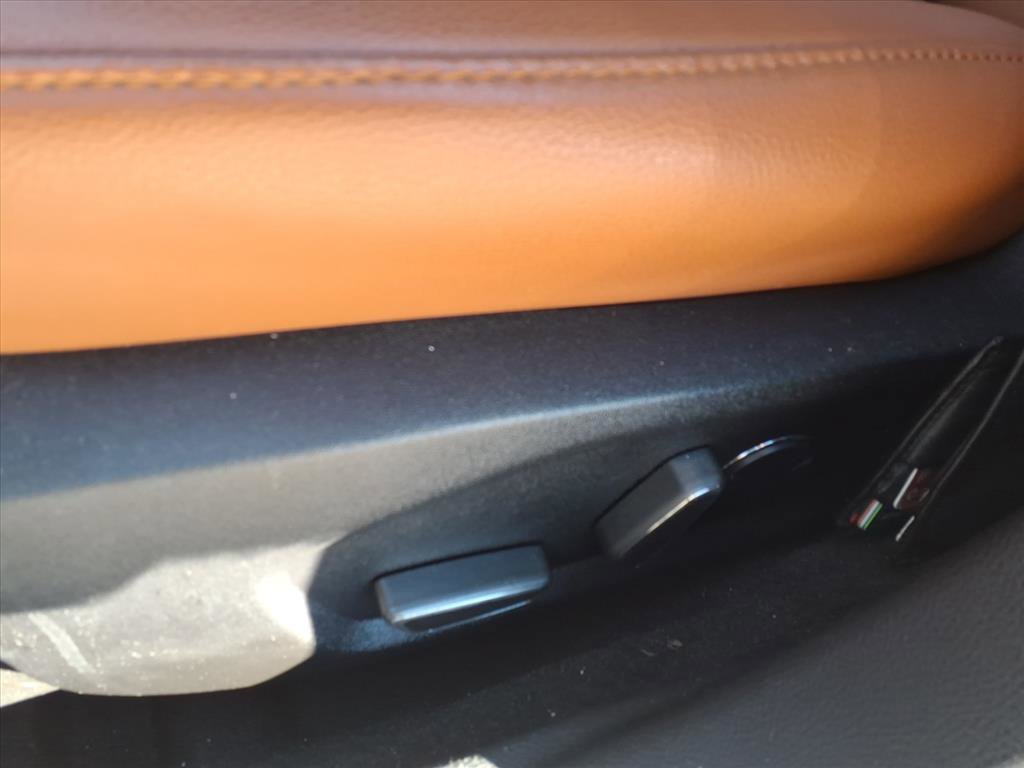 Used 2019 Ford Fusion Energi Titanium image 23