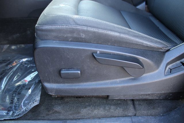 Used 2015 Chevrolet Colorado LT image 12