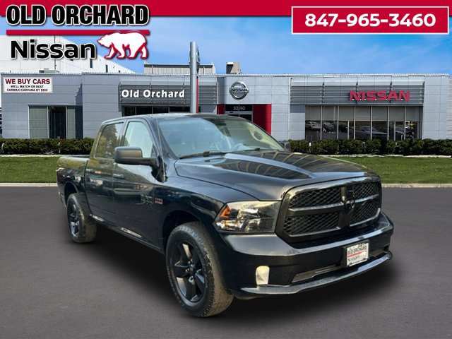 Used 2018 RAM 1500 Express w/ Black Ram 1500 Express Group AWD/4WD image 3