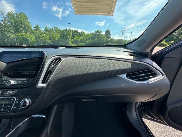 Used 2023 Chevrolet Malibu LT FWD image 16