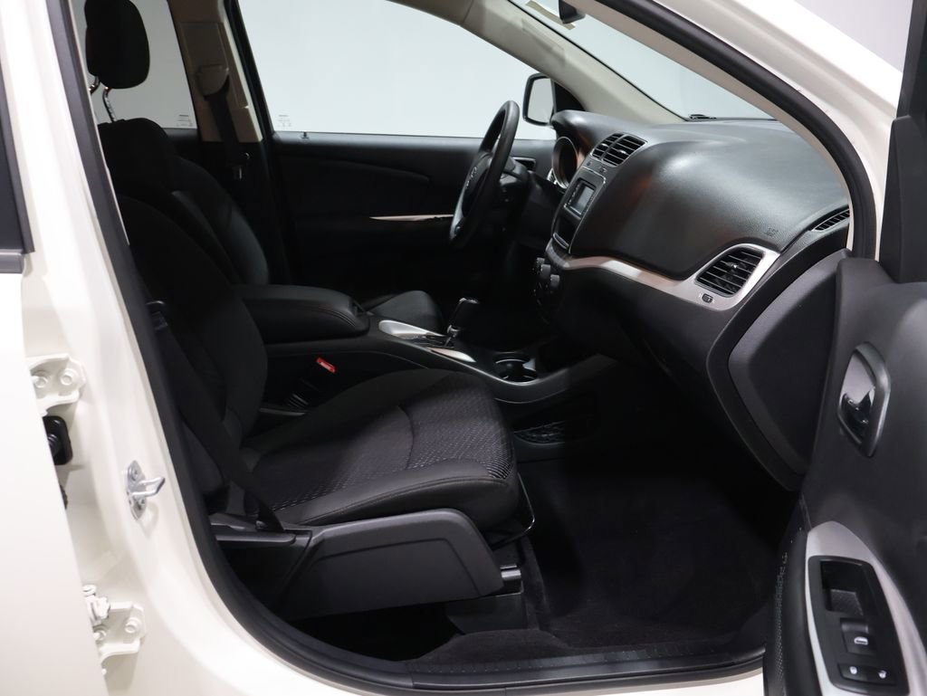 Used 2018 Dodge Journey SE w/ Blacktop Package image 25