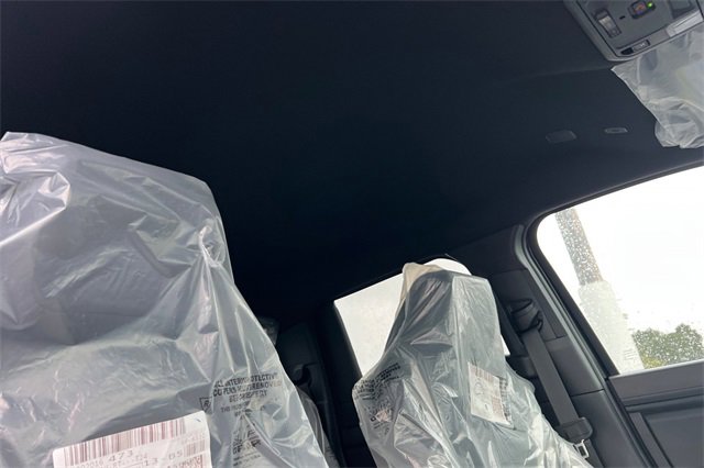 Used 2025 Toyota Tacoma TRD Sport image 13