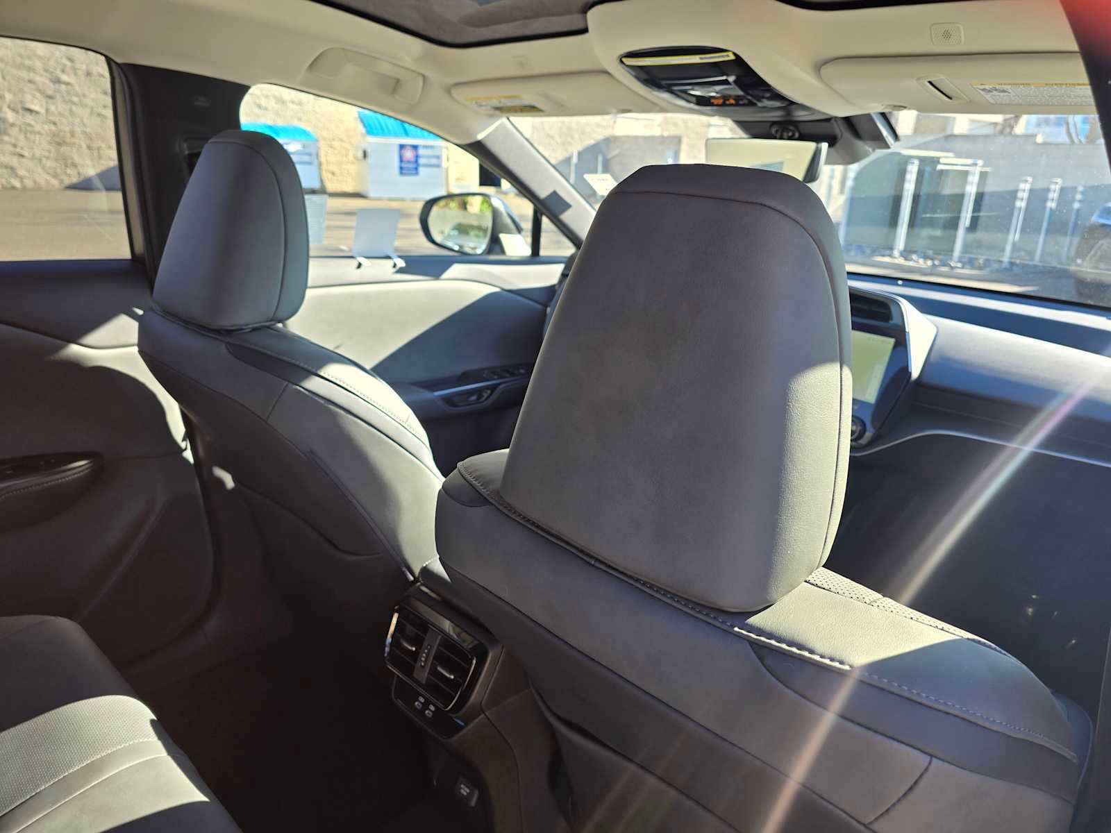 Used 2023 Lexus RZ 450e Premium image 15