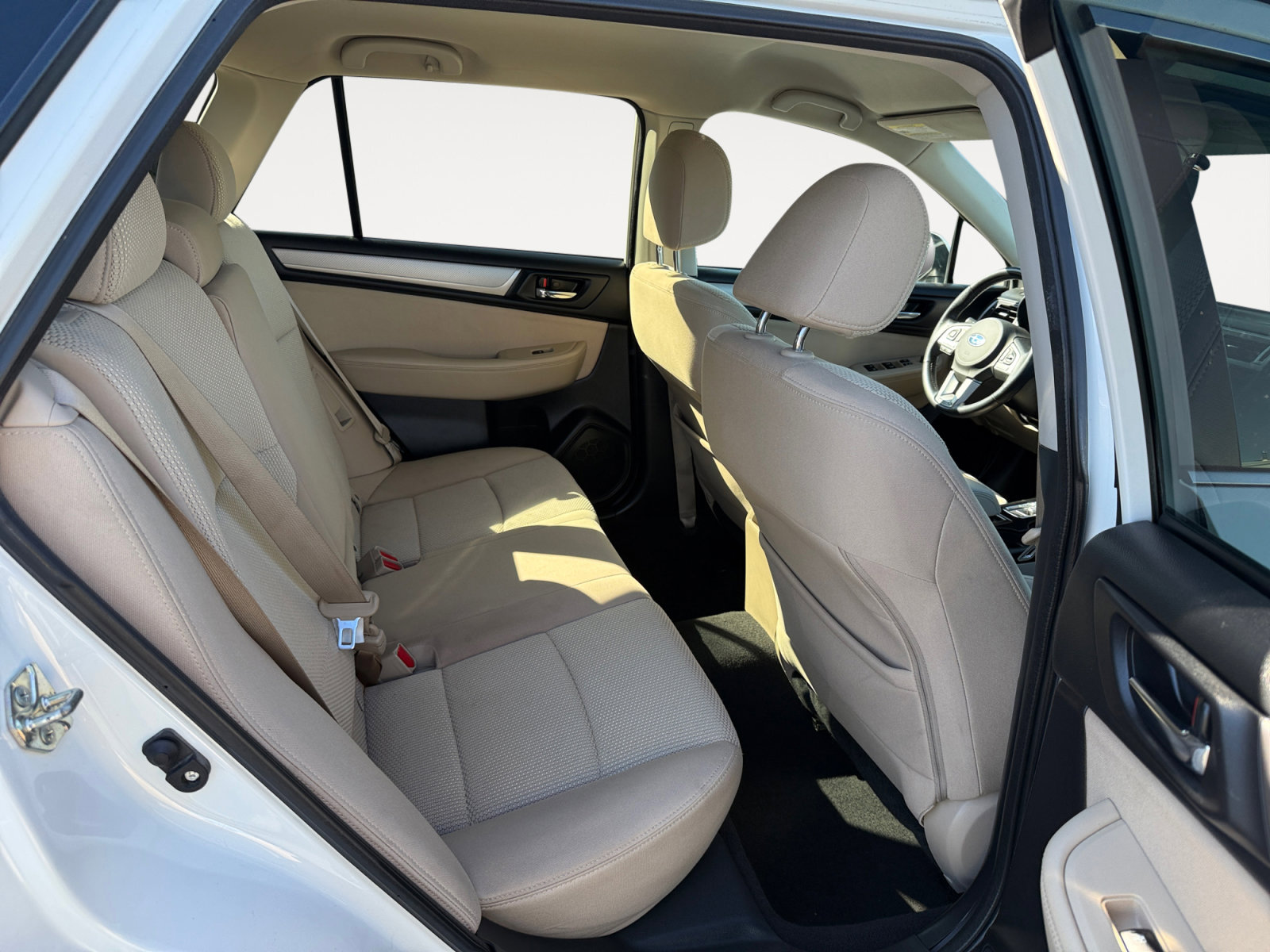 Used 2016 Subaru Outback 2.5i Premium image 18