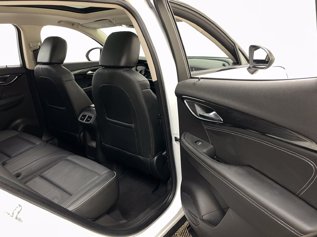 Certified 2021 Buick Envision Essence w/ Technology Package I AWD/4WD image 44