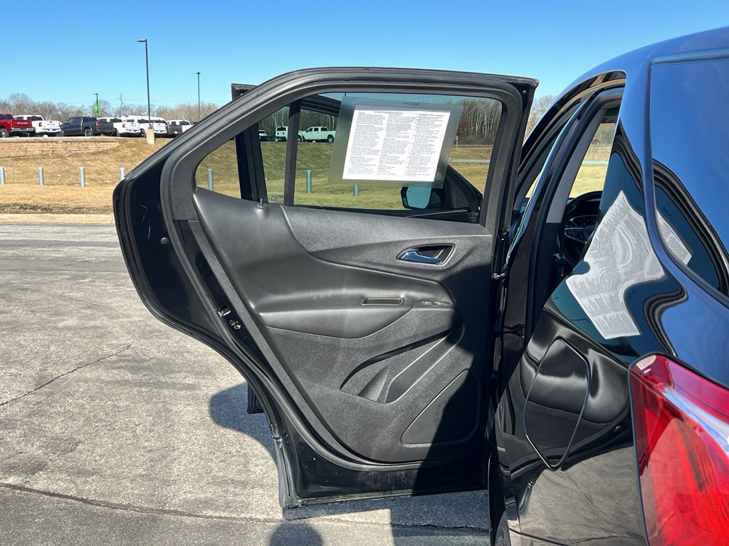 Used 2020 Chevrolet Equinox LT w/ Midnight Edition image 32