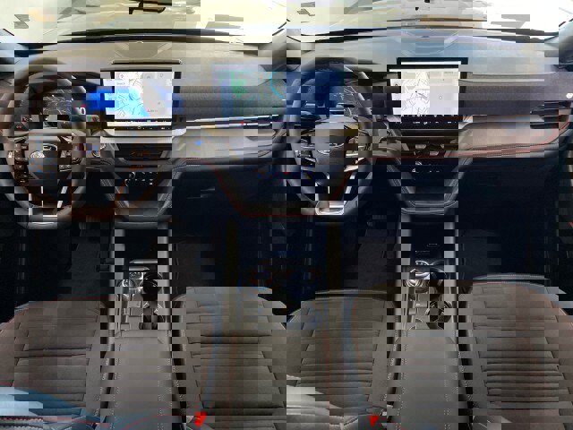 Used 2025 Ford Explorer ST-Line image 11