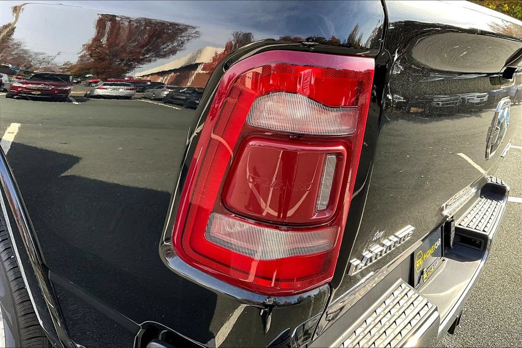 Used 2021 RAM 1500 Laramie AWD/4WD image 14