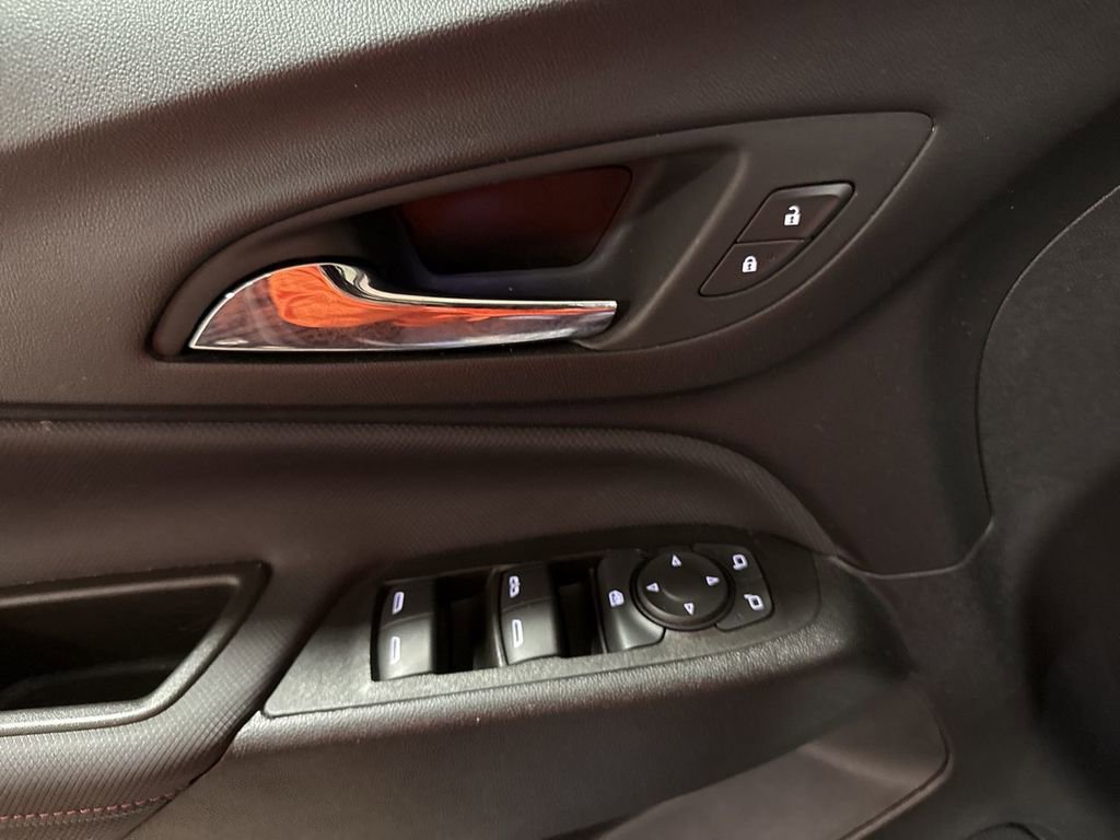 Used 2023 Chevrolet Equinox RS image 21