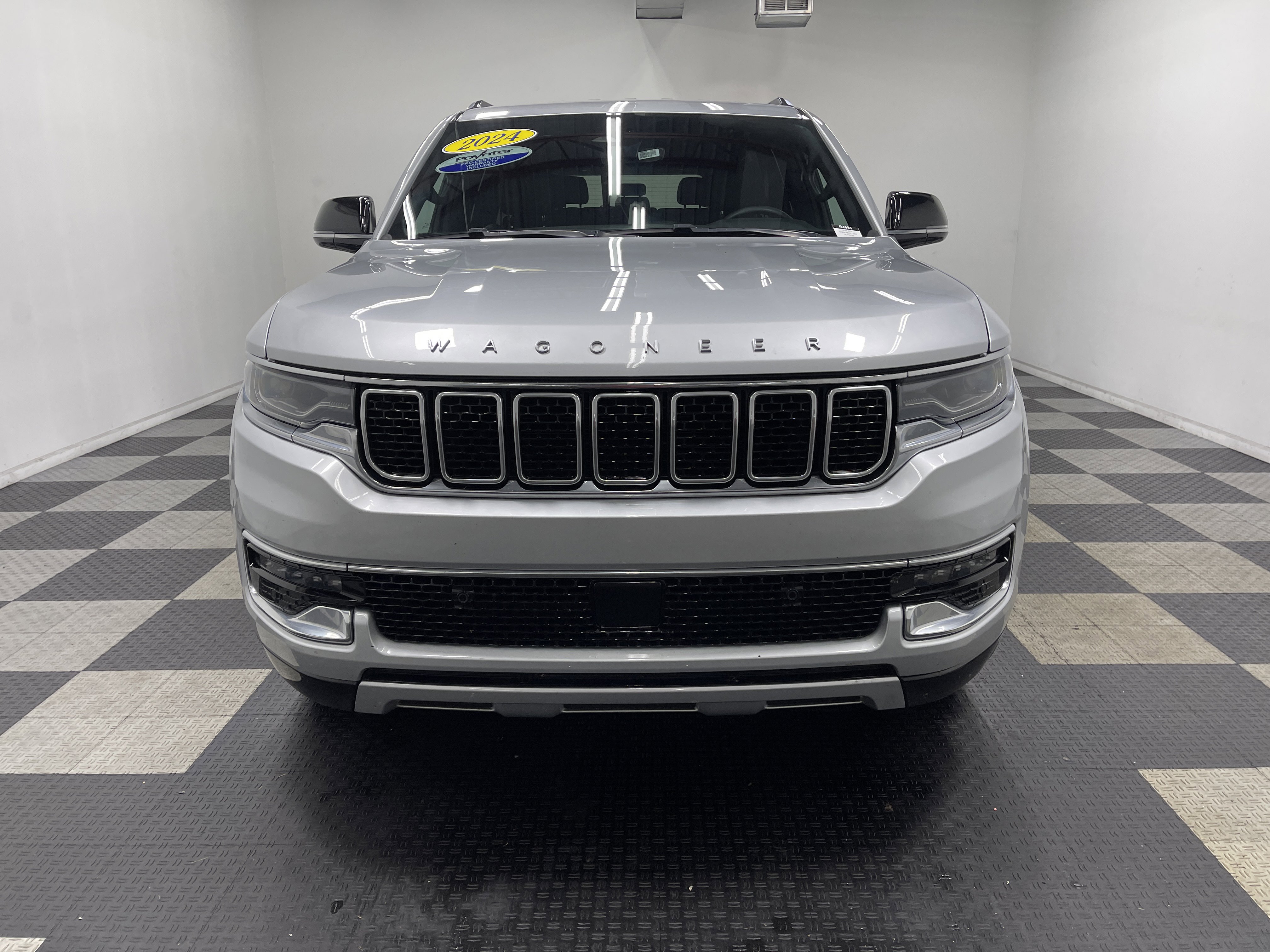 Used 2024 Jeep Wagoneer L Series II w/ Flexible Seating Group image 7