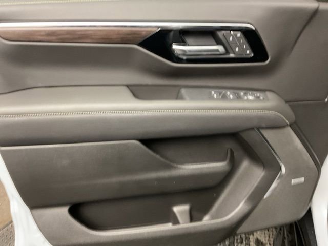 New 2026 Chevrolet Suburban Premier w/ Sun And Tow Package image 10