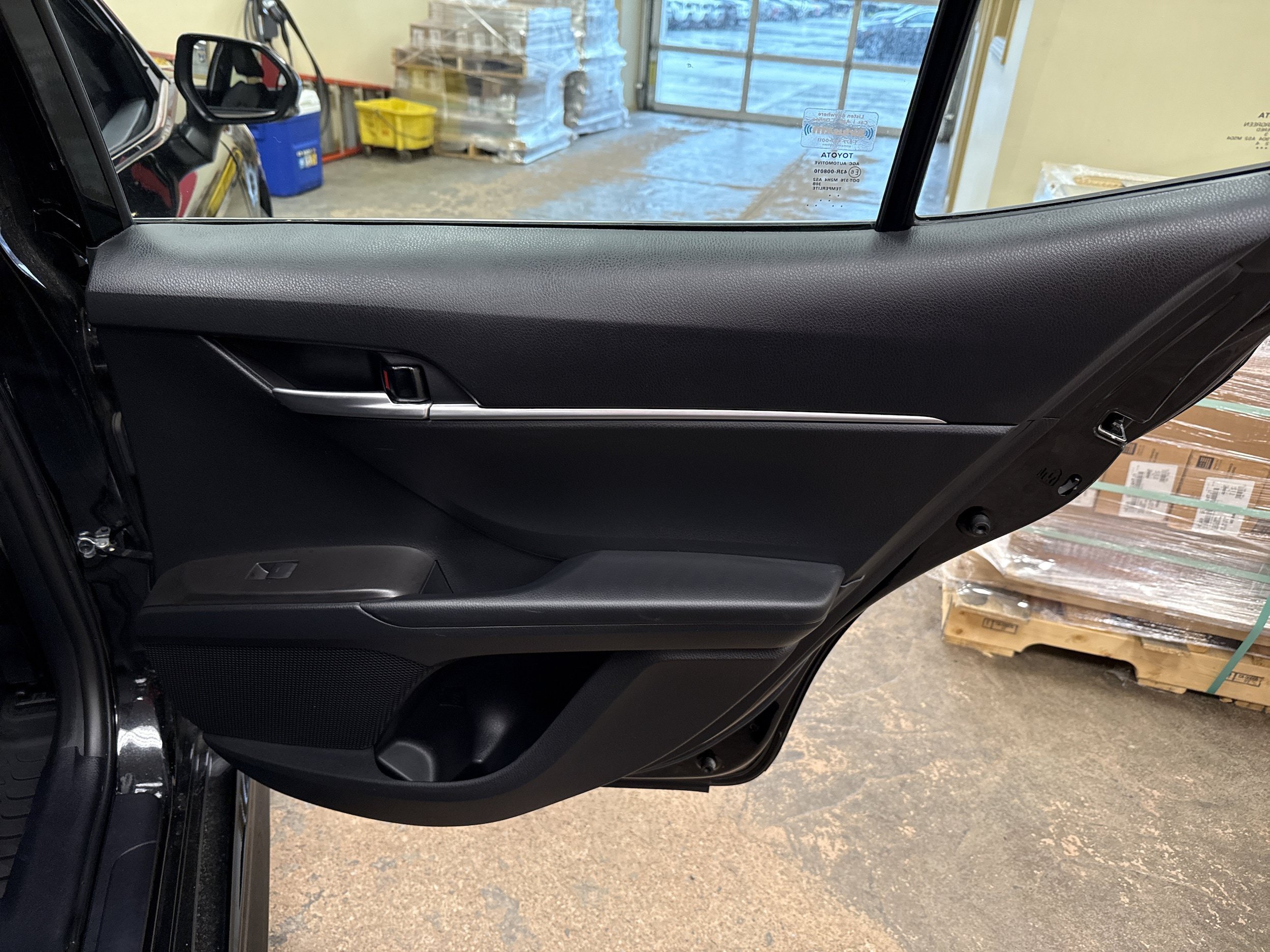 Used 2023 Toyota Camry SE FWD image 17