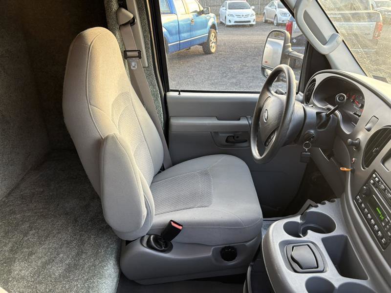 Used 2006 Ford E-450 and Econoline 450 image 13