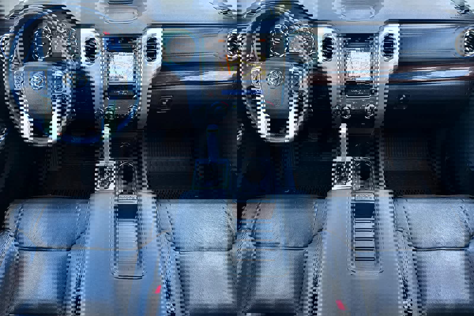 Used 2017 Toyota Tundra Limited image 3