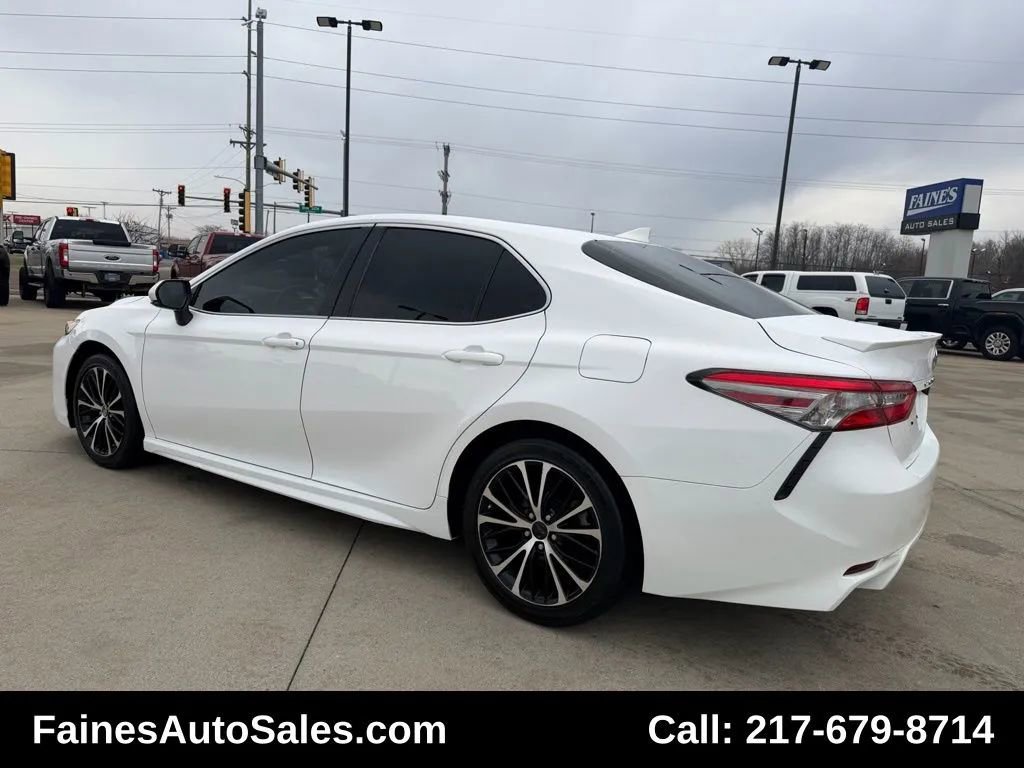 Used 2019 Toyota Camry SE image 8