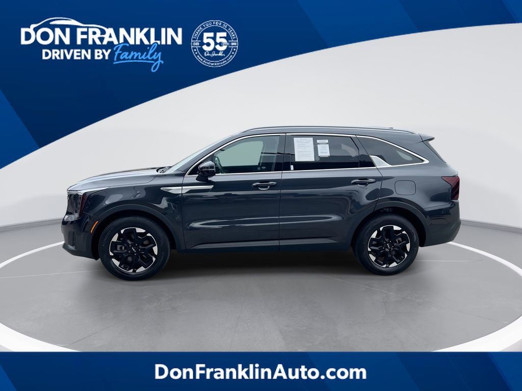 Used 2025 Kia Sorento S FWD image 1