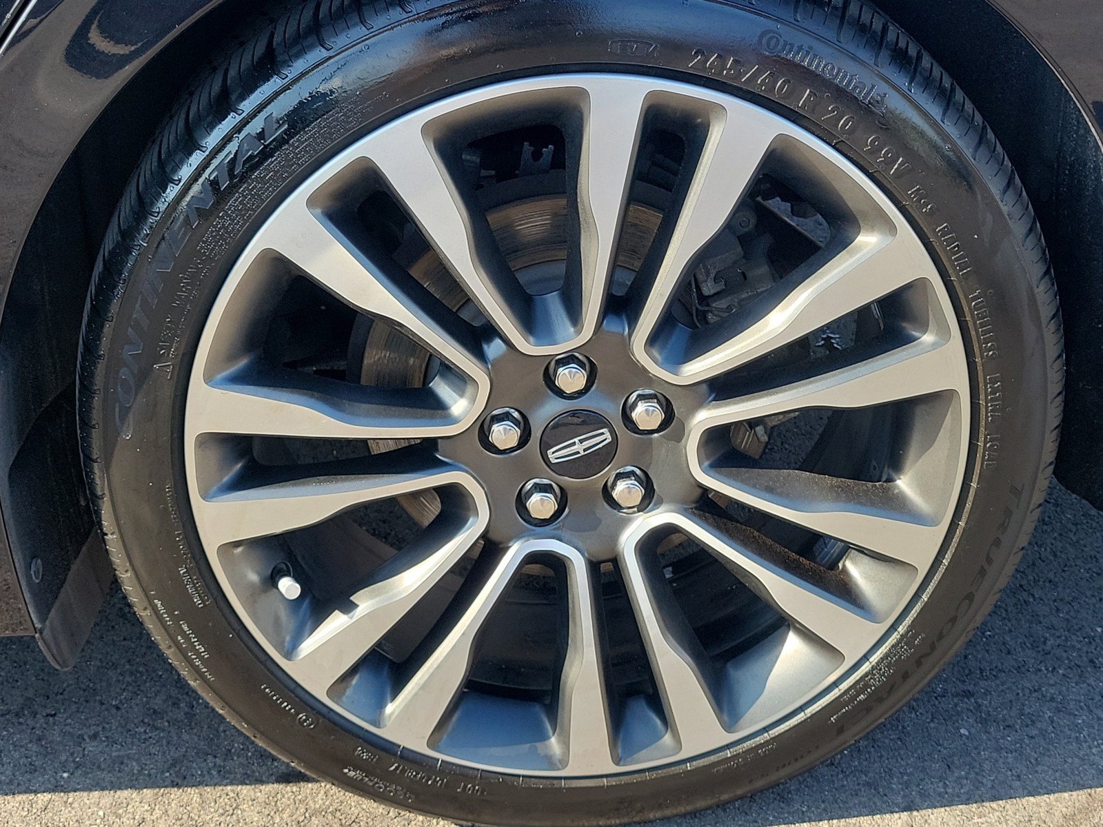 Used 2019 Lincoln Continental Reserve FWD image 12