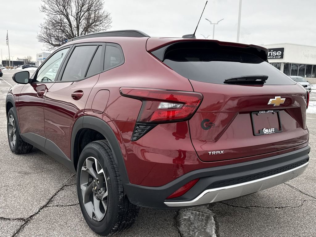 Used 2024 Chevrolet Trax LT image 6