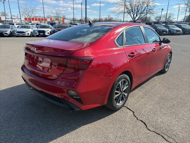Used 2023 Kia Forte LXS image 5