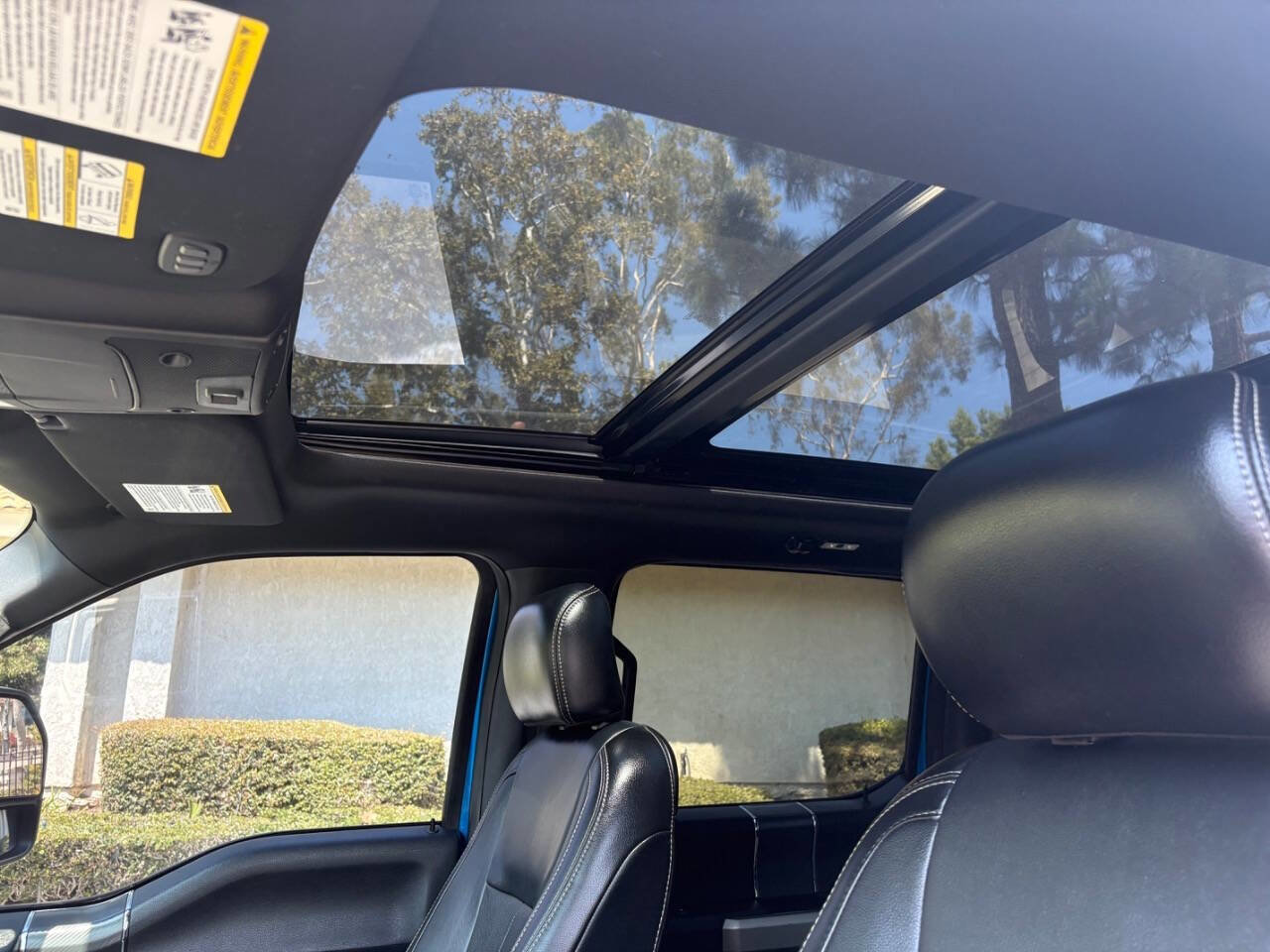 Used 2019 Ford F150 Lariat w/ Equipment Group 502A Luxury AWD/4WD image 14