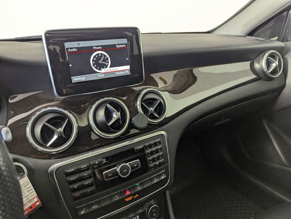 Used 2015 Mercedes-Benz GLA 250 4MATIC image 11
