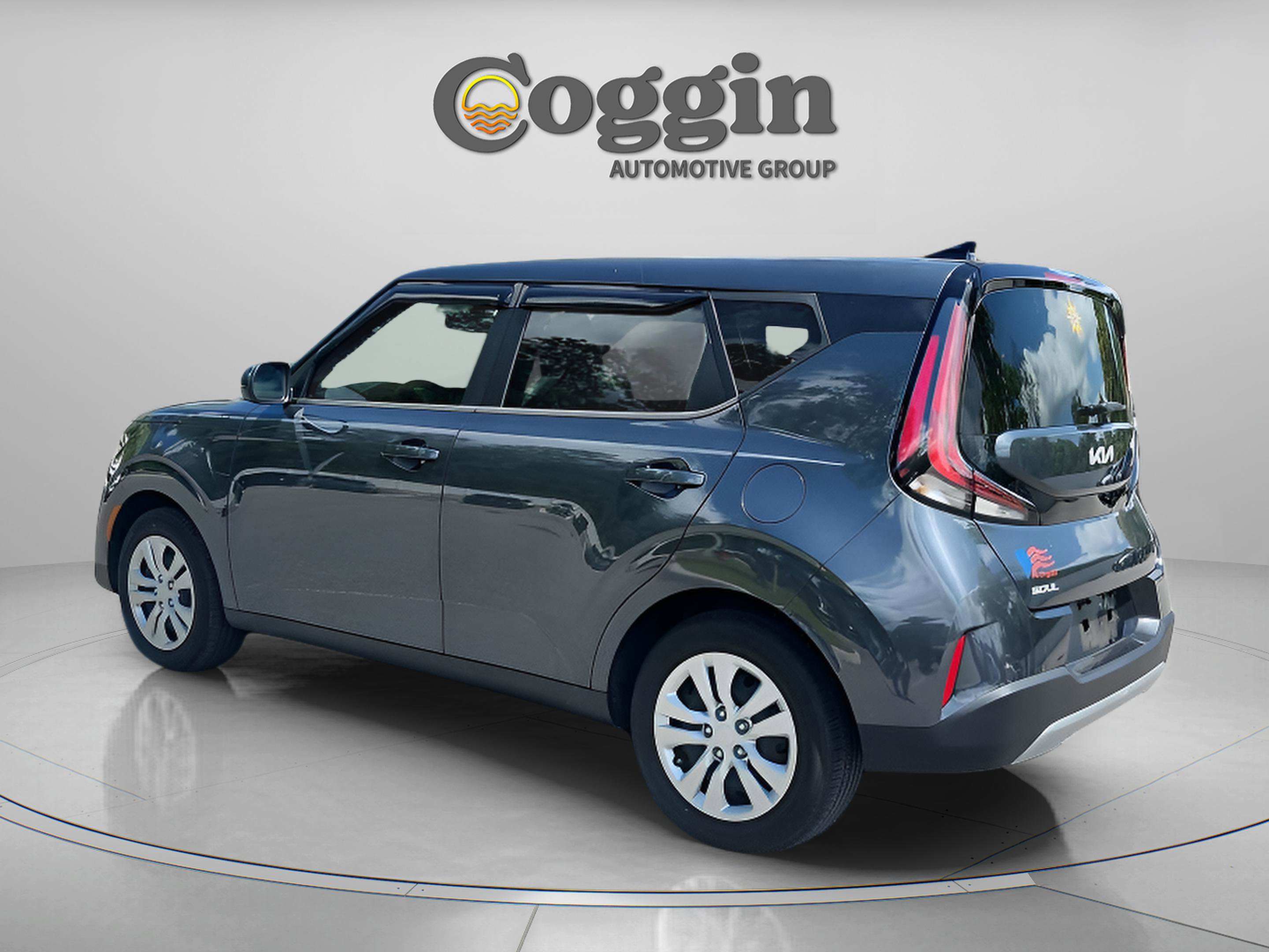 Used 2024 Kia Soul LX FWD image 3