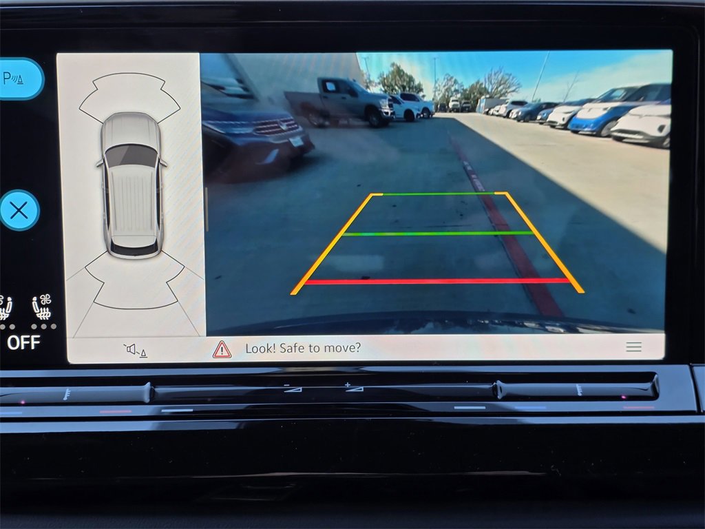 New 2026 Volkswagen Atlas Cross Sport SE image 14