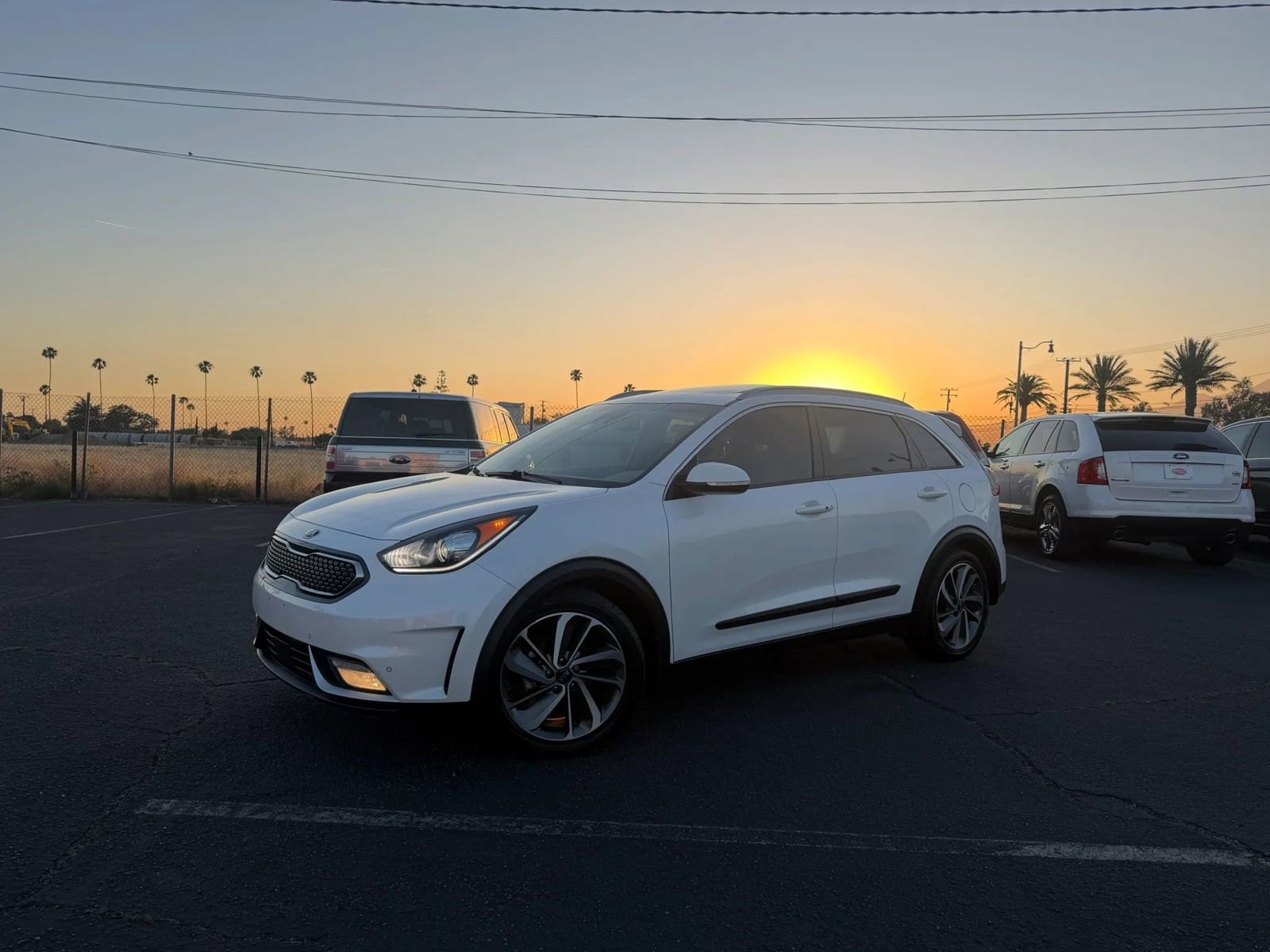 Used 2018 Kia Niro Touring image 2