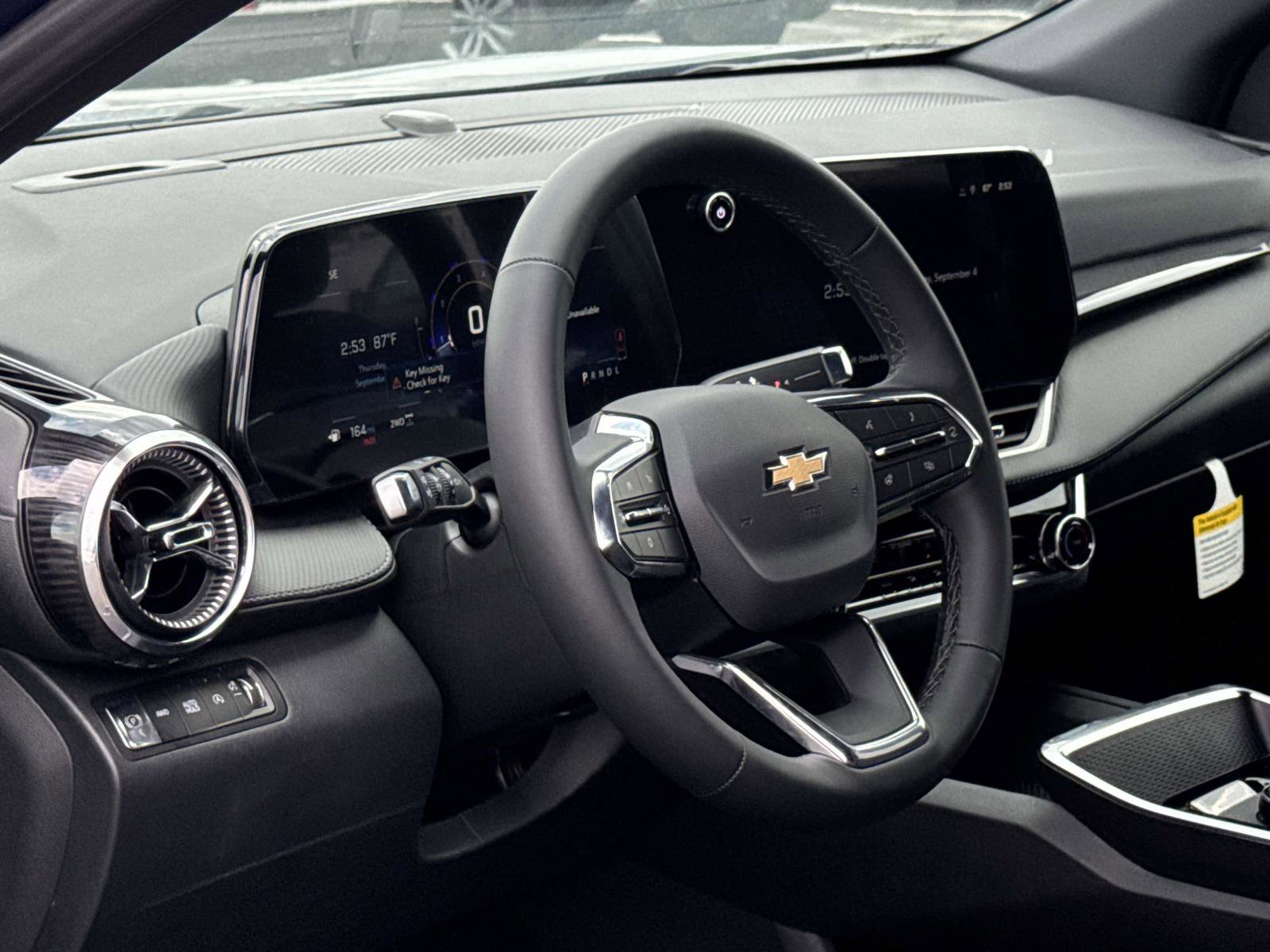 New 2026 Chevrolet Equinox LT image 8