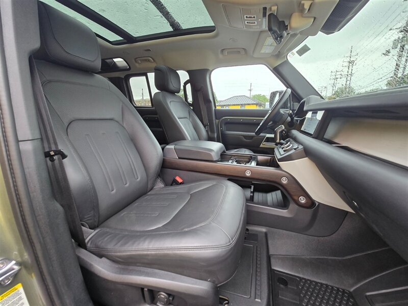 Used 2020 Land Rover Defender 110 HSE AWD/4WD image 16