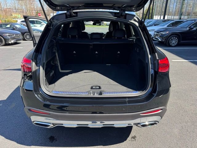 Used 2026 Mercedes-Benz GLC 300 4MATIC image 11