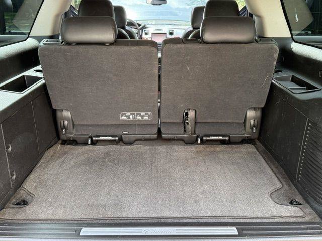 Used 2013 Cadillac Escalade ESV Luxury AWD/4WD image 39